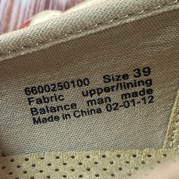 Dansko Vegan VOLLEY Womens Size EU 39 US 8.5-9 Red White Palm Canvas Clogs Shoes - Picture 10 of 10